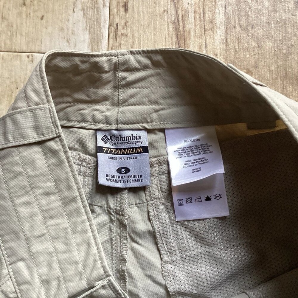 COLUMBIA Titanium Convertible Hiking Pants Beige Omni-Dri Women’s 6 - Picture 3 of 8